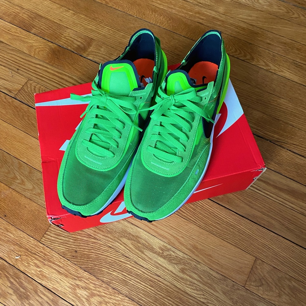 Men’s Nike Waffle One Sneakers. Like New. Great condition.
